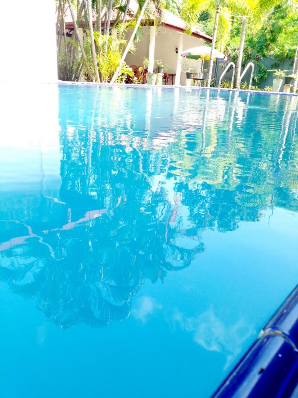 Blue Bell Hotel Negombo Kültér fotó