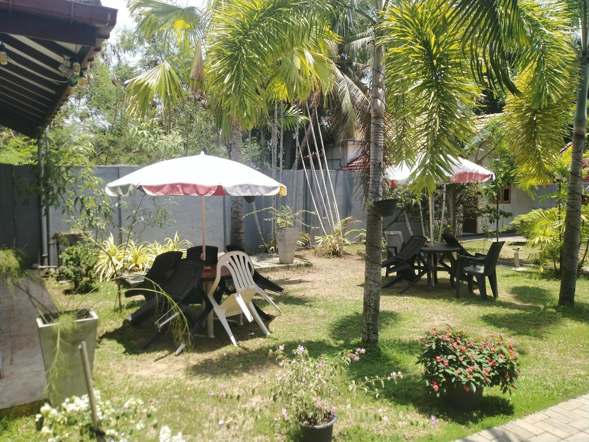 Blue Bell Hotel Negombo Kültér fotó